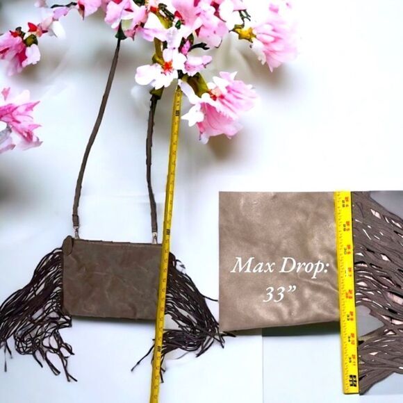 Fringe Hippie Purse l Crossbody Shoulder l Adjustable strap l Zip closure l VGUC - Picture 11 of 15